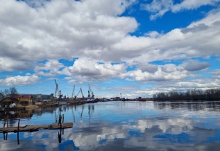 С Днем поселка Лайский Док