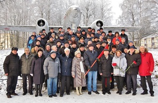 В поселке Катунино отметили 65-летию 400-го отдельного испытательного полка особого назначения